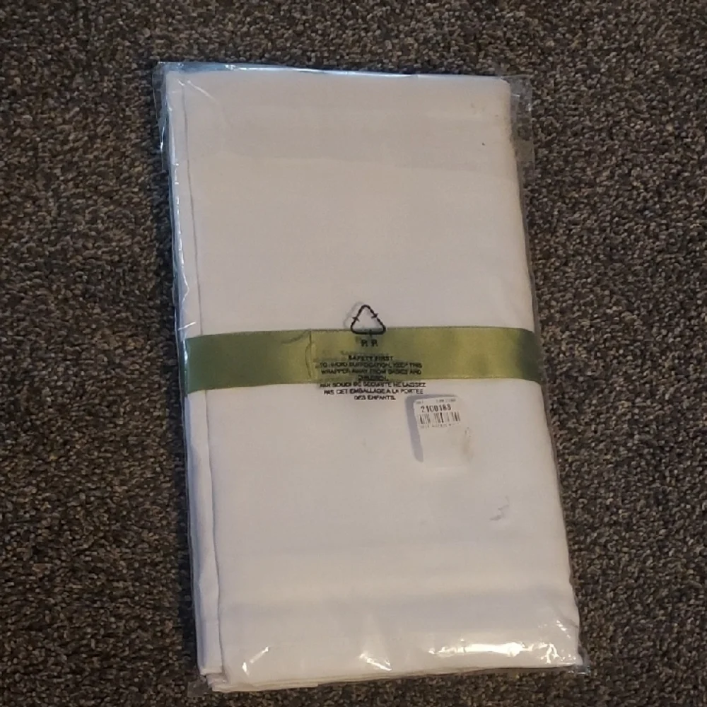 Williams Sonoma White Damask Napkins